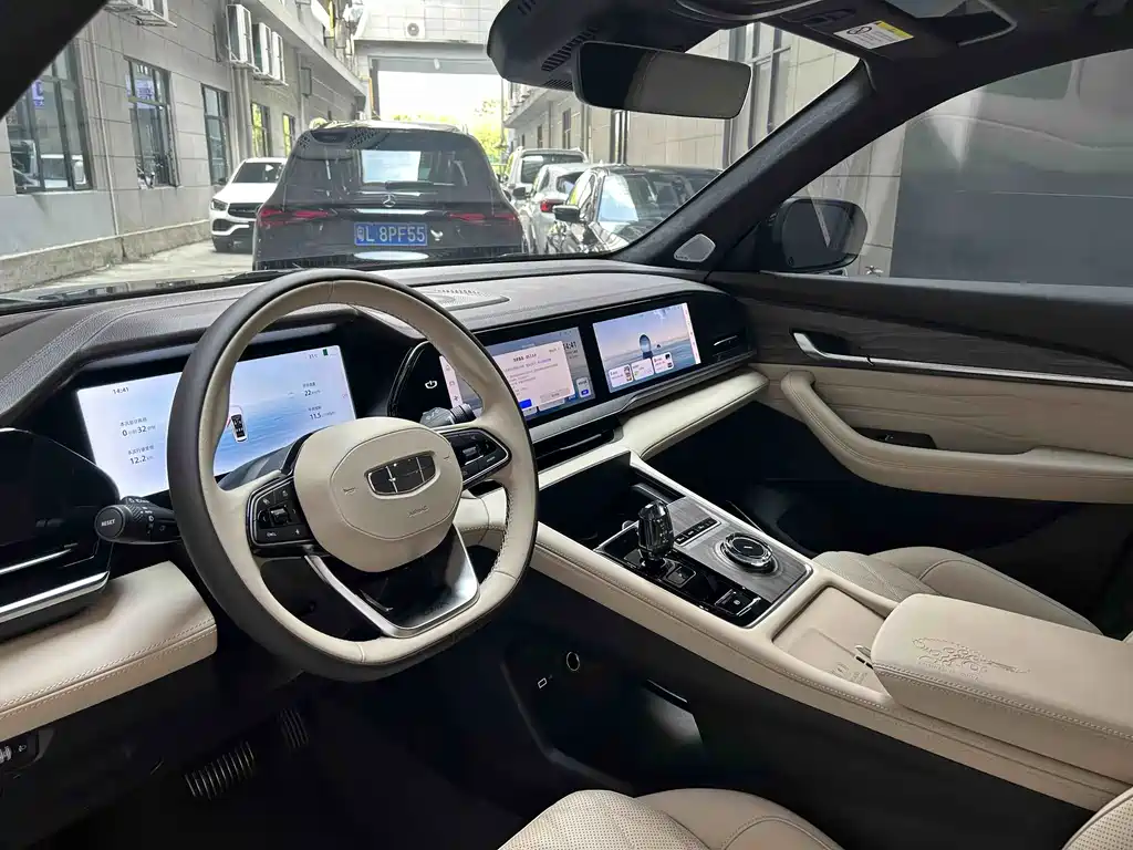 Geely Xingyue L — миниатюра 9