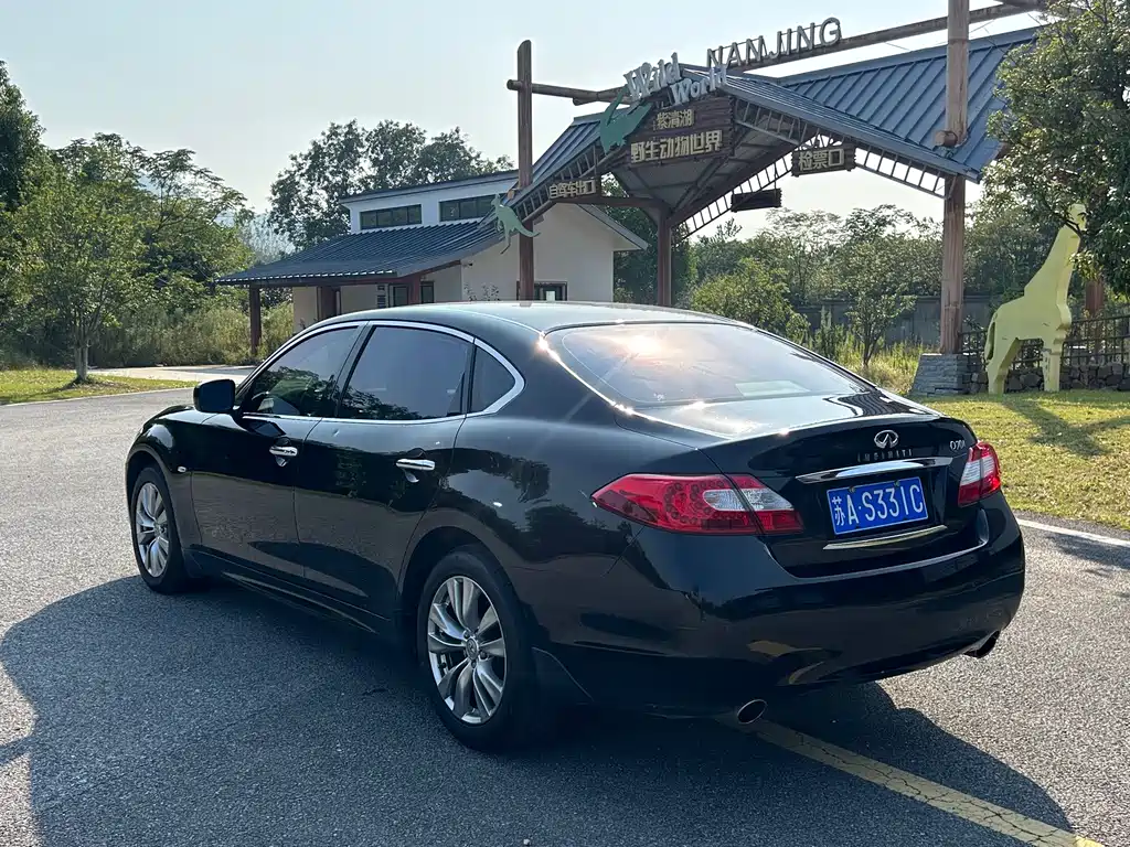 Infiniti Q70 — миниатюра 4