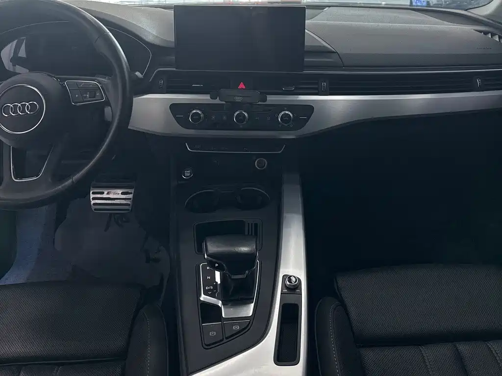 Audi A4L — миниатюра 11