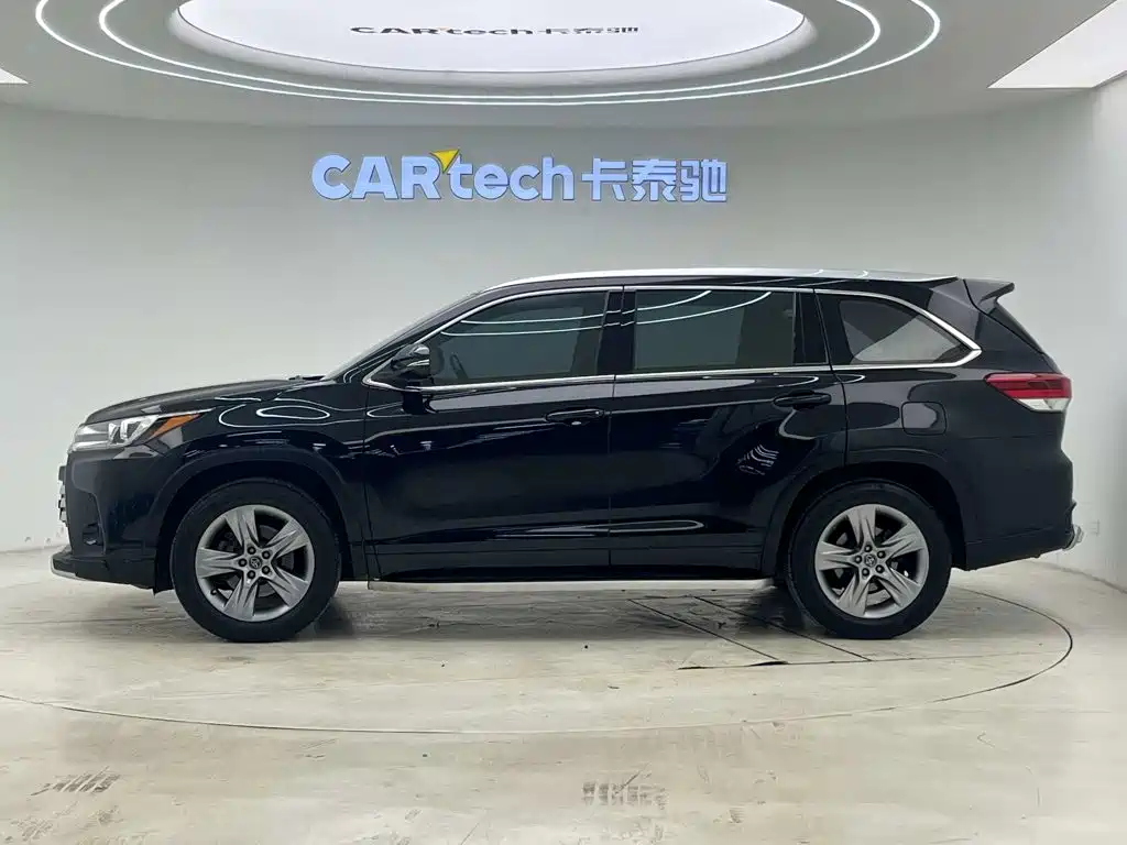 Toyota Highlander — миниатюра 5
