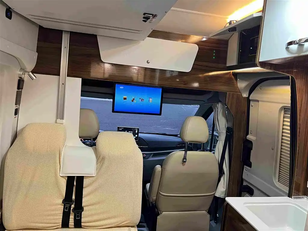 MAXUS V90 RV — миниатюра 11