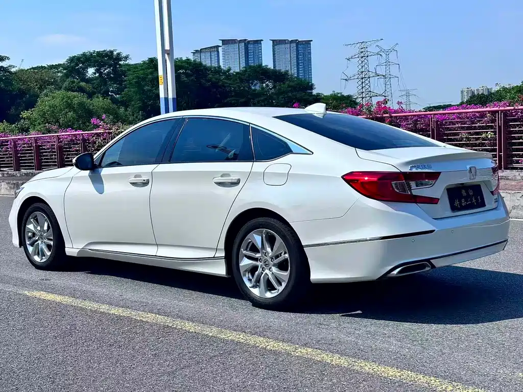 Honda Accord — миниатюра 5