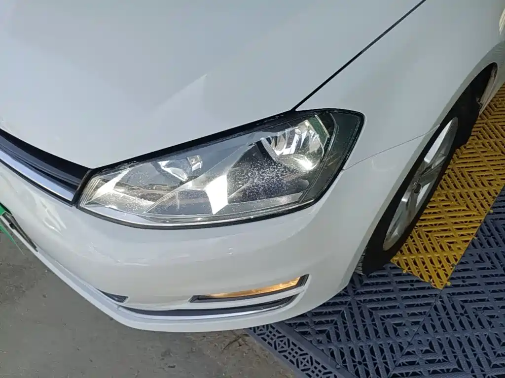 Volkswagen Golf — миниатюра 24