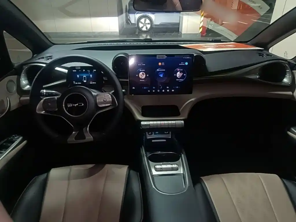 BYD Dolphin — миниатюра 10