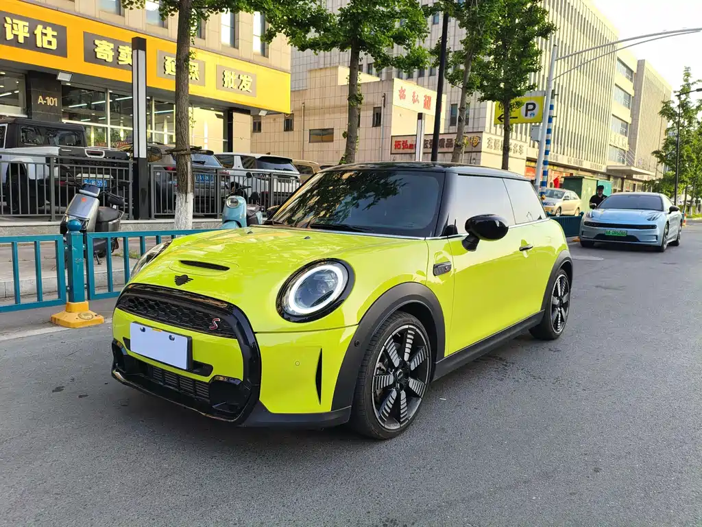 Mini Mini 2024