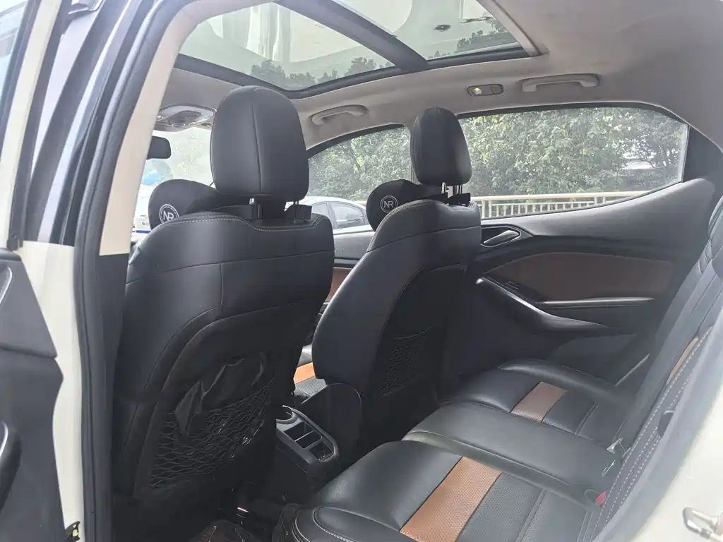 BYD Yuan — миниатюра 4