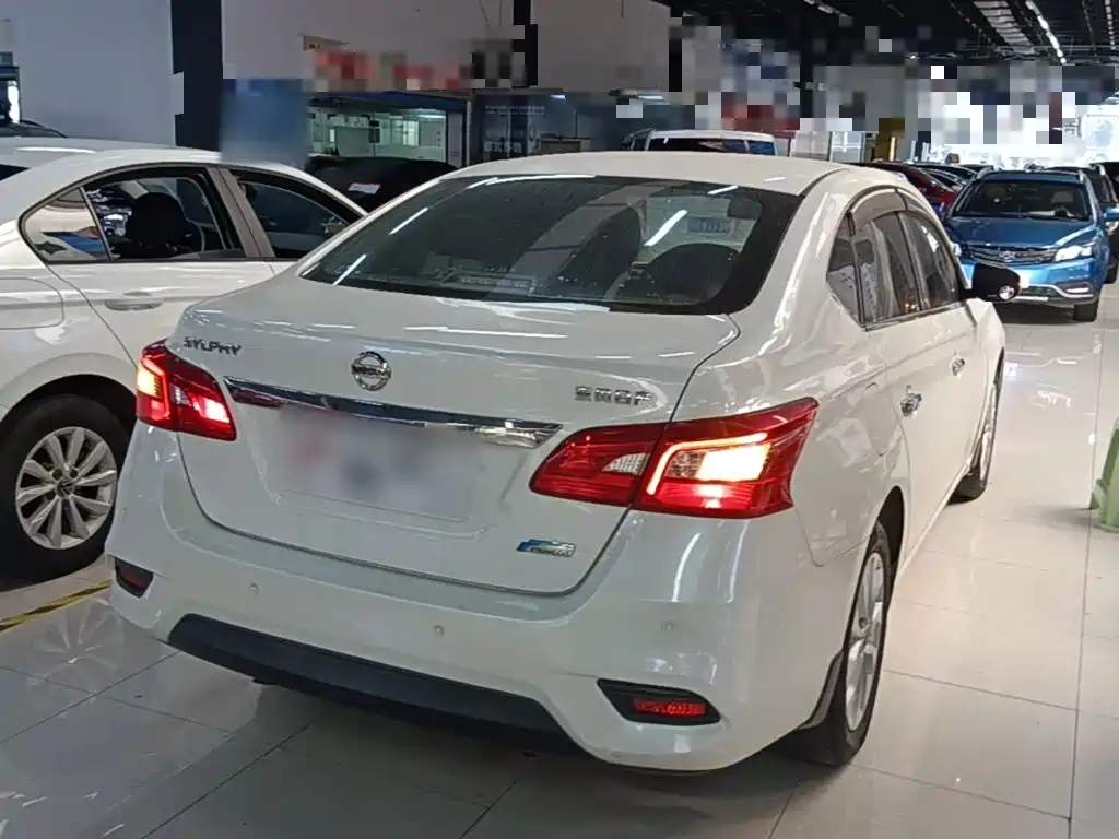 Nissan Sylphy — миниатюра 7