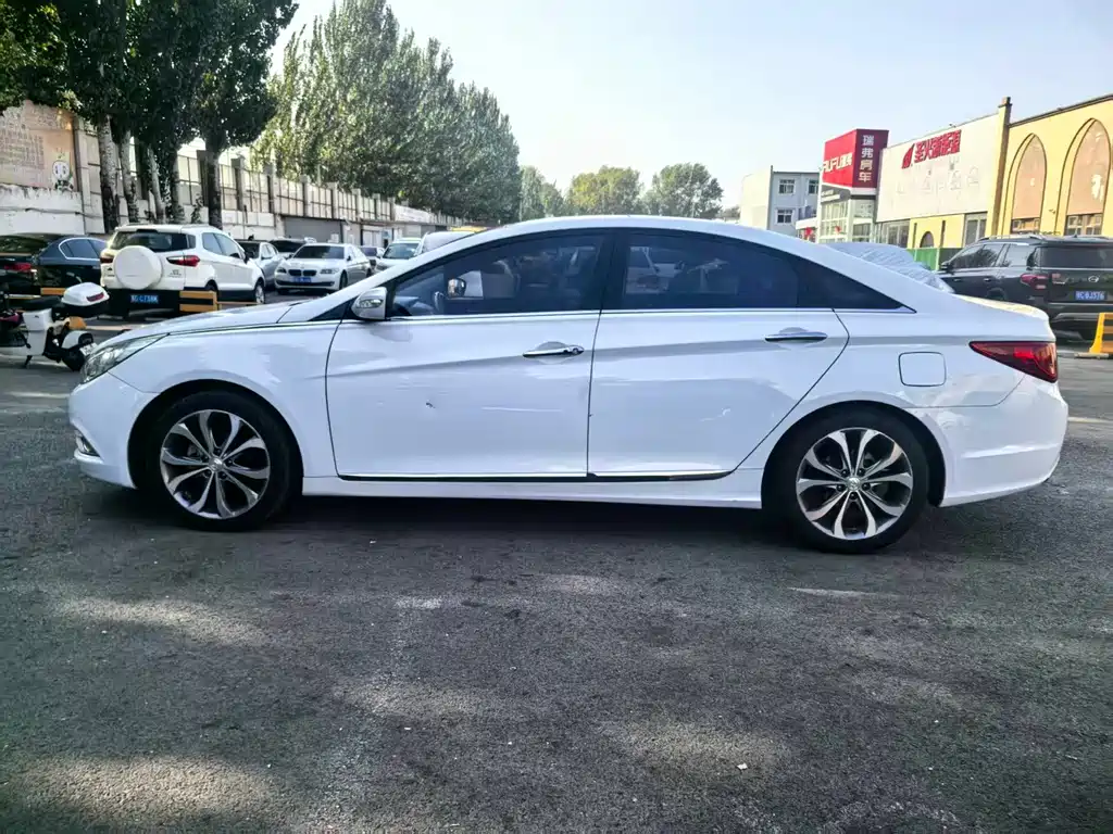 Hyundai Sonata — миниатюра 7
