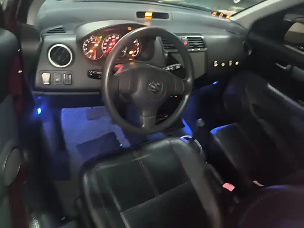 Suzuki Swift — миниатюра 10