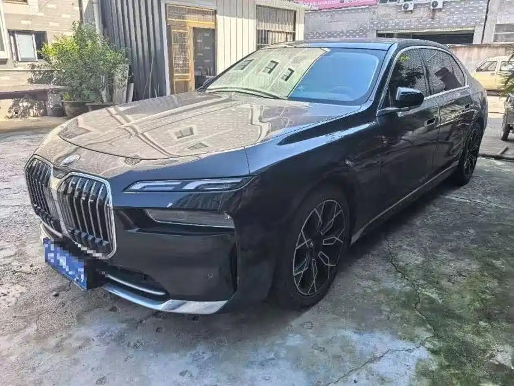 BMW 7 Series 7 2023 735Li Luxury