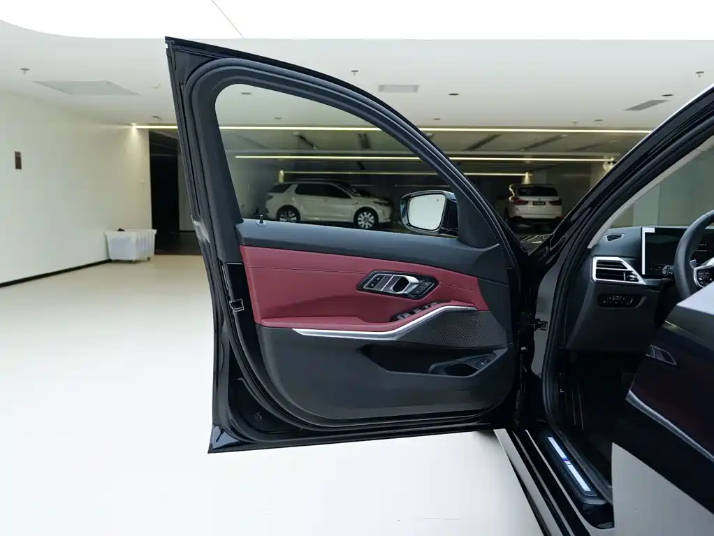 BMW 3 Series — миниатюра 19