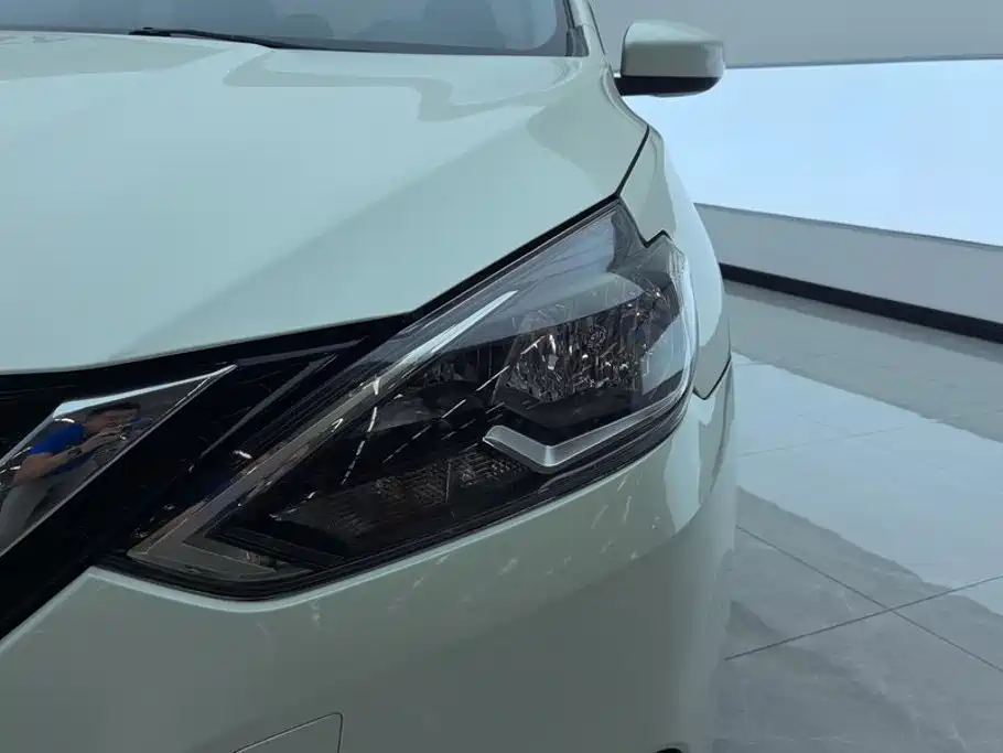 Nissan Sylphy — миниатюра 5