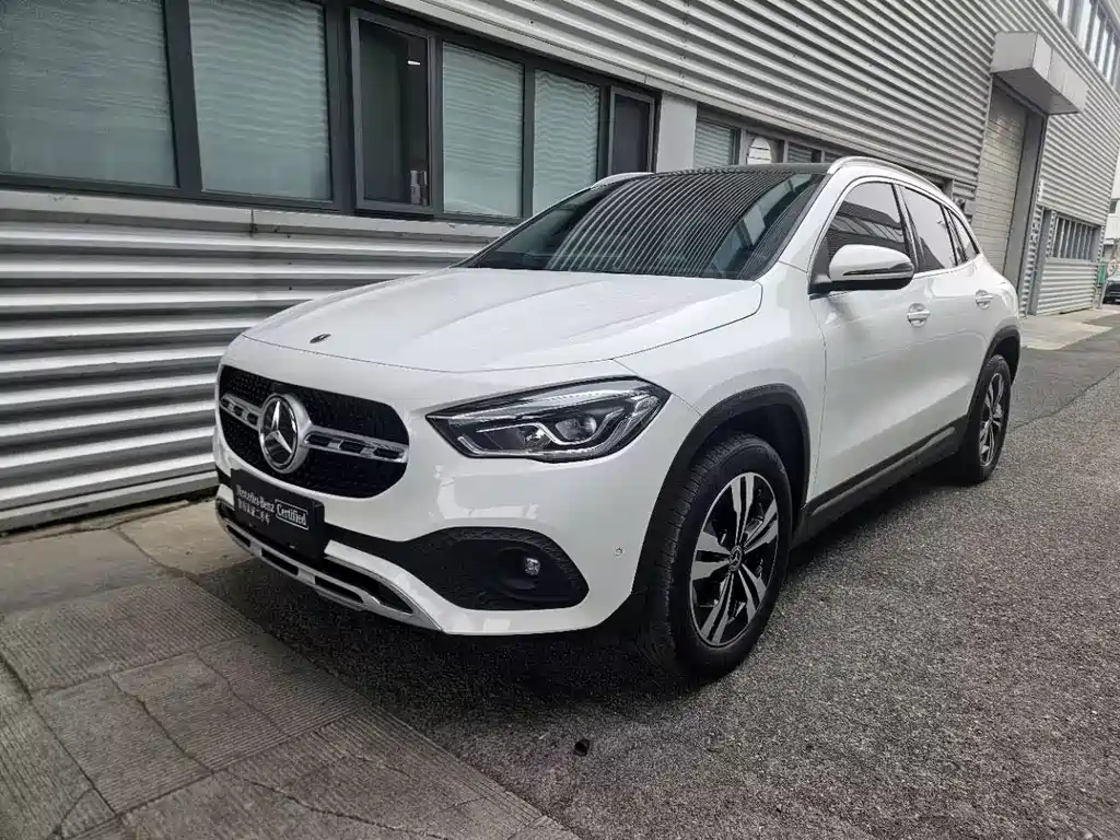 Mercedes-Benz GLA 2021