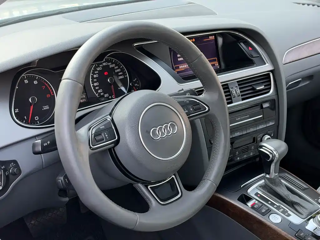 Audi A4L — миниатюра 7