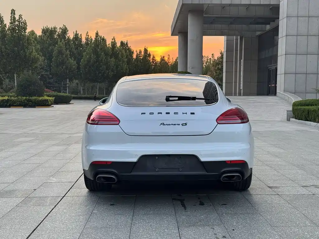 Porsche Panamera — миниатюра 5