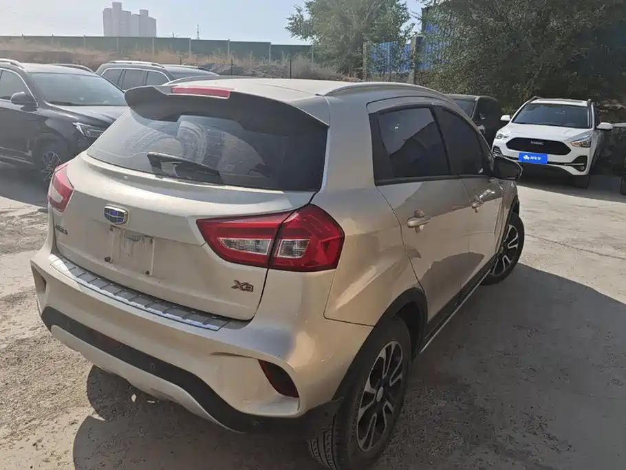 Geely Vision X3 — миниатюра 3