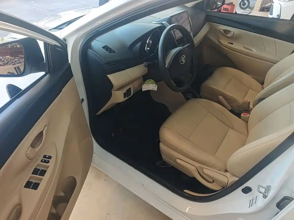Toyota Vios FS — миниатюра 16