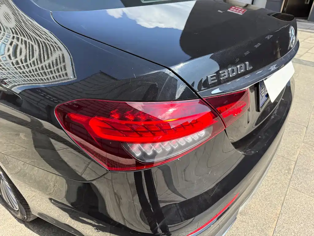 Mercedes-Benz E-Class — миниатюра 39