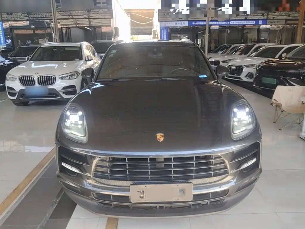 Porsche Macan — миниатюра 3