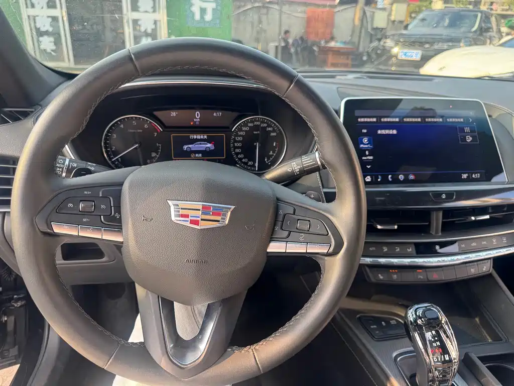 Cadillac CT5 — миниатюра 13