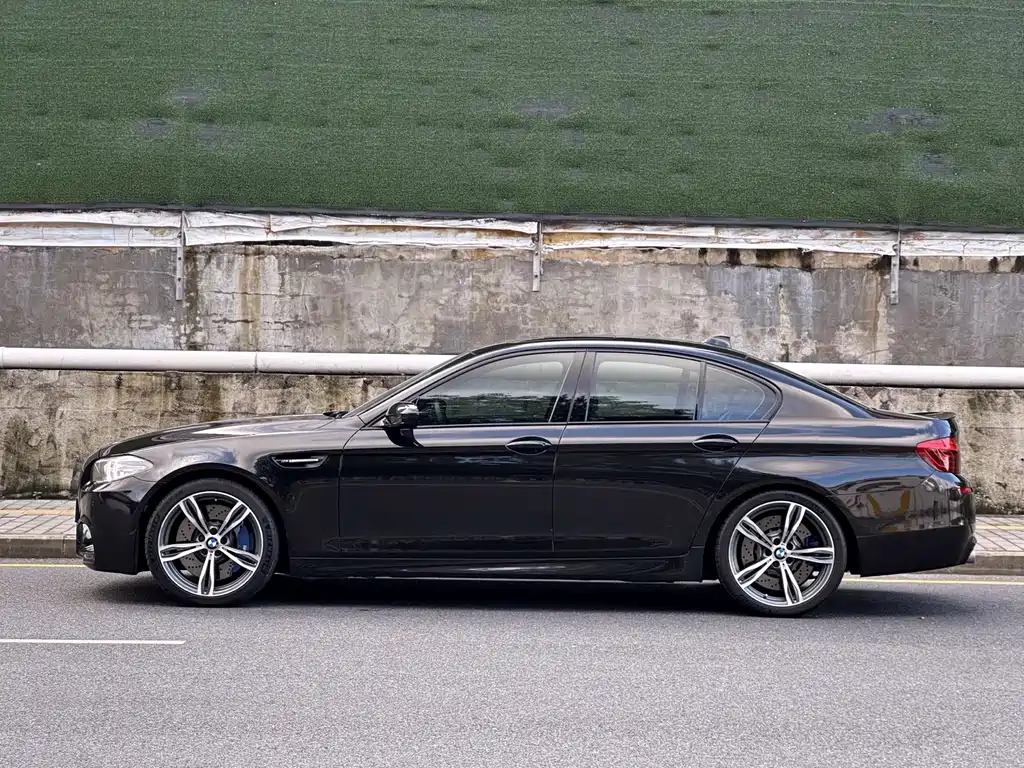 BMW M5 2012 M5