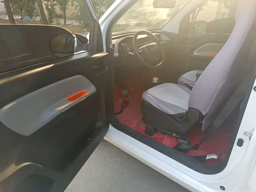 Wuling MINIEV — миниатюра 16