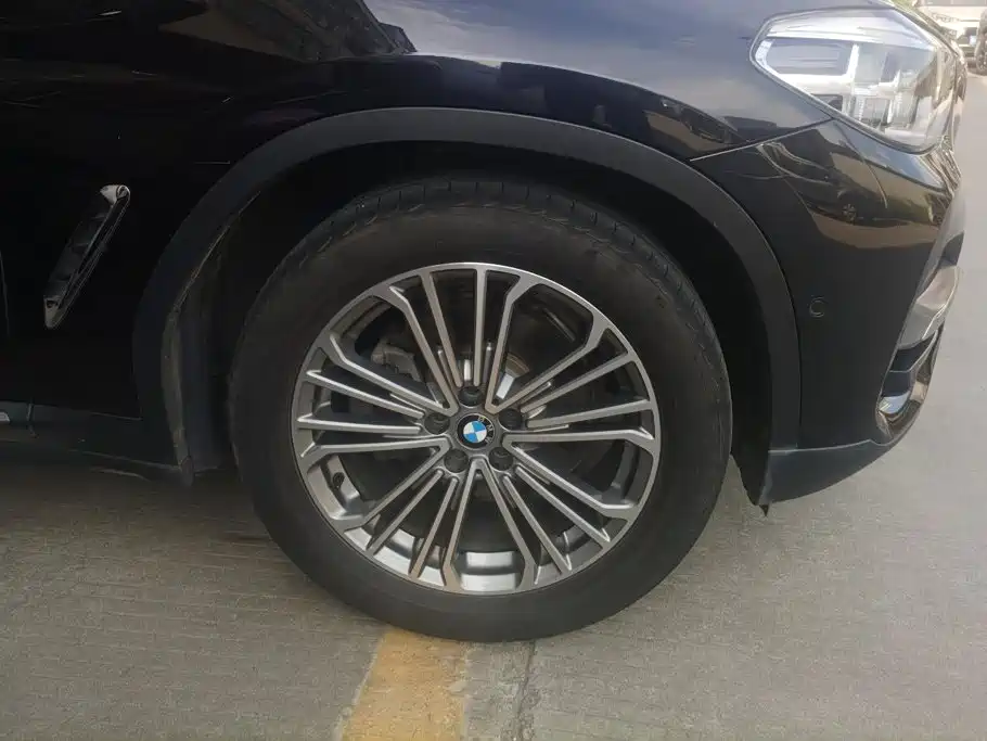 BMW X3 — миниатюра 6
