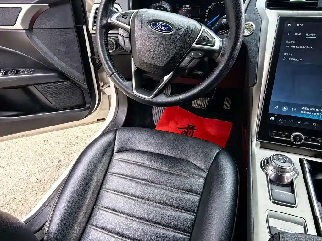 Ford Mondeo — миниатюра 15