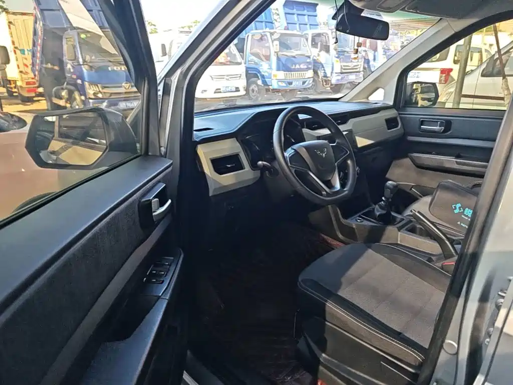 Wuling Hongguang PLUS — миниатюра 16