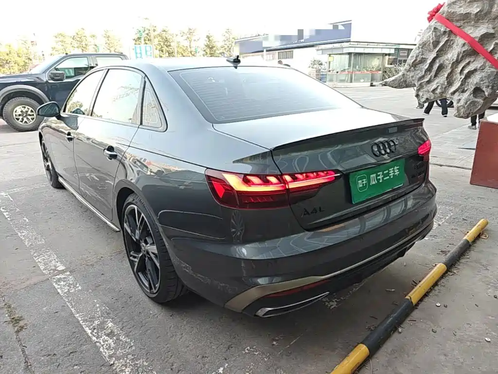 Audi A4L — миниатюра 5