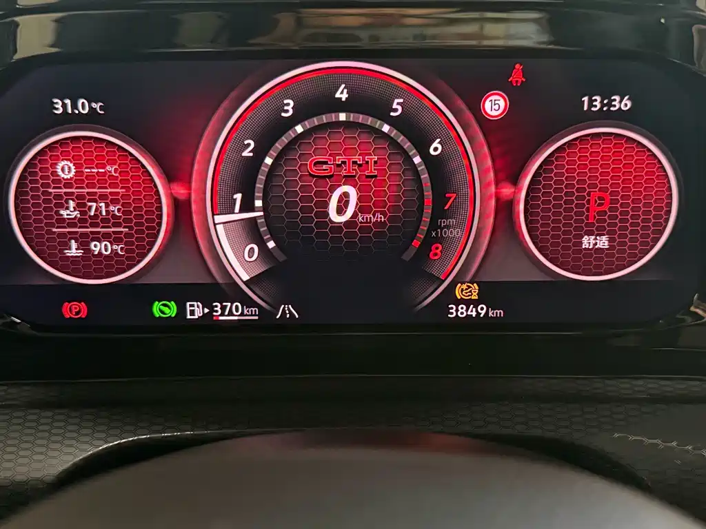 Volkswagen Golf GTI — миниатюра 9