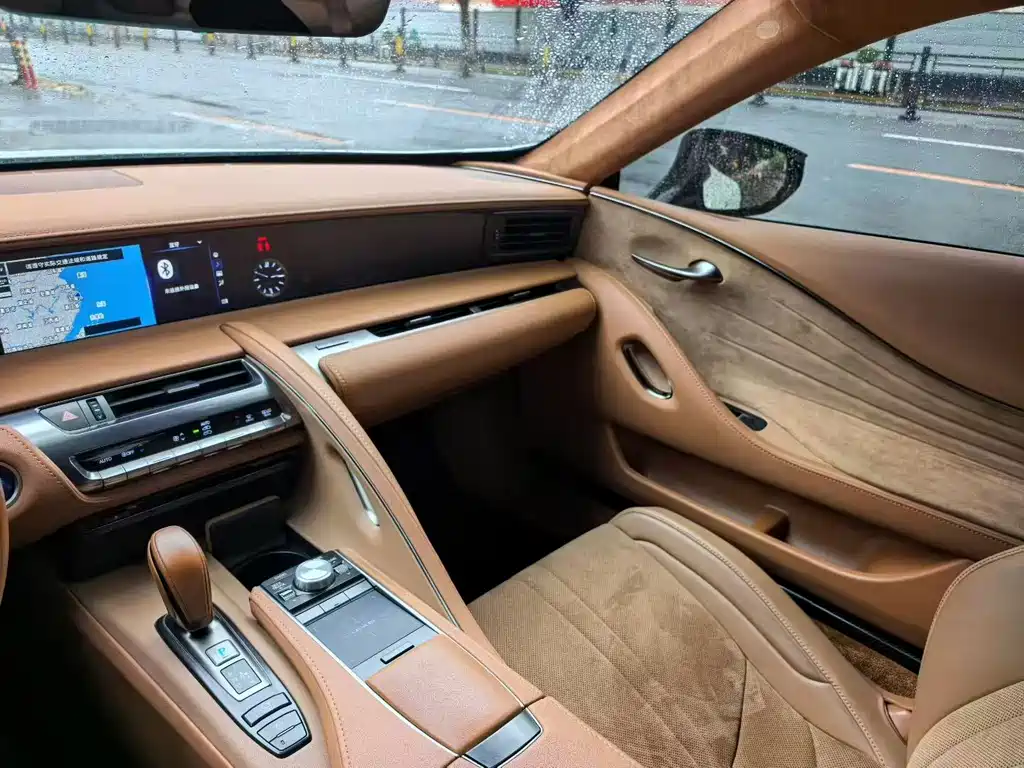 Lexus LC — миниатюра 8