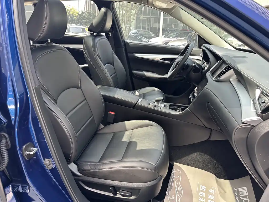 Infiniti QX50 2020 2.0T Fashion