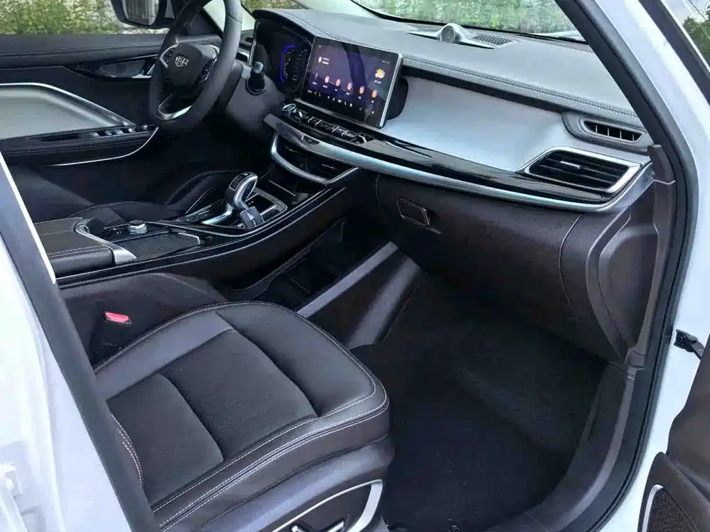 Geely Jia Ji — миниатюра 6