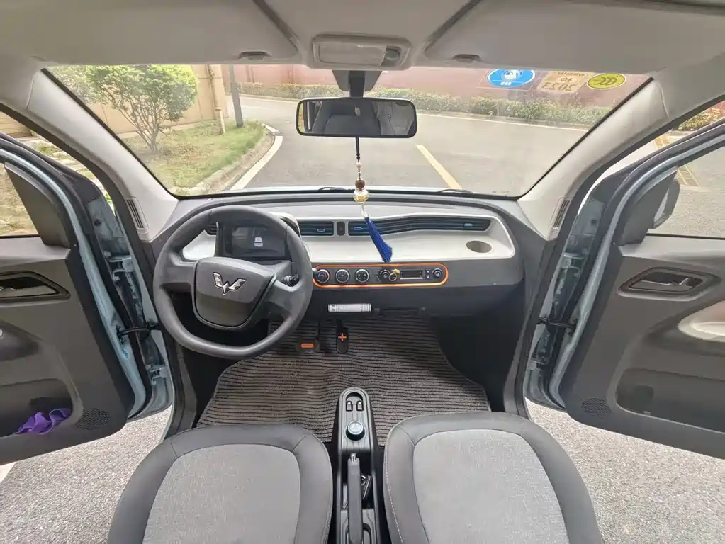 Wuling MINIEV — миниатюра 9