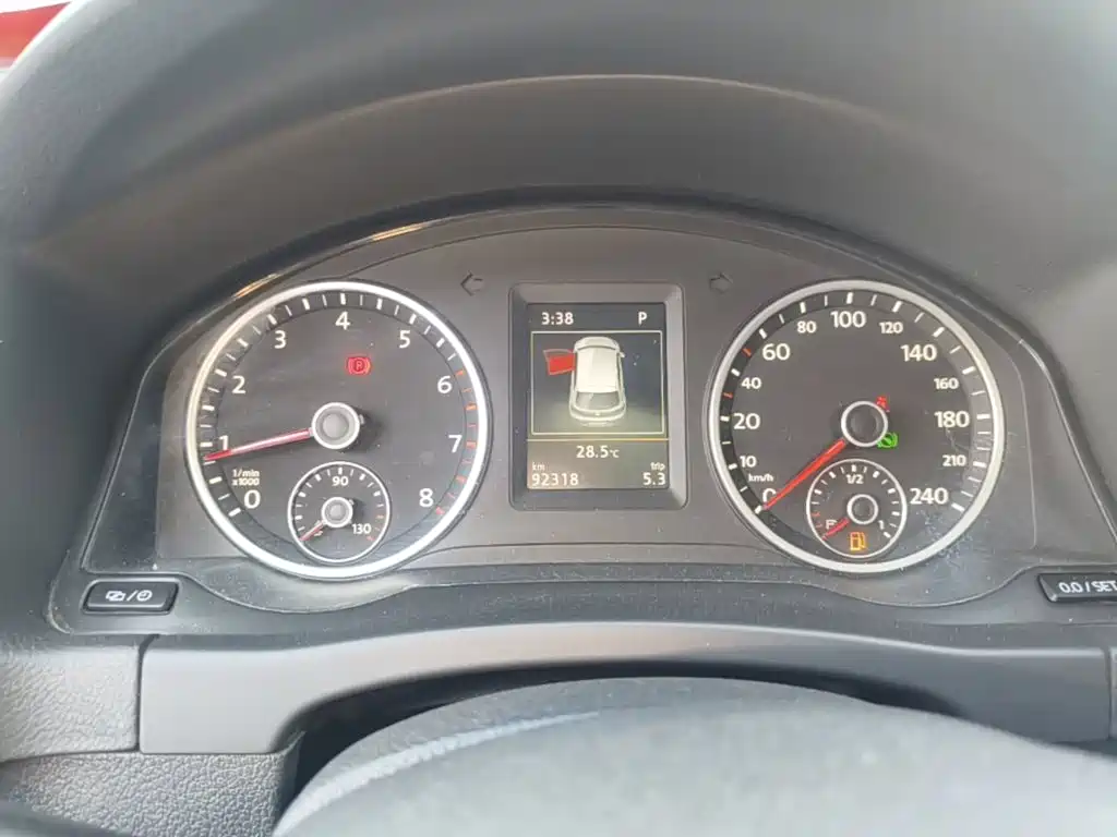 Volkswagen Tiguan — миниатюра 12