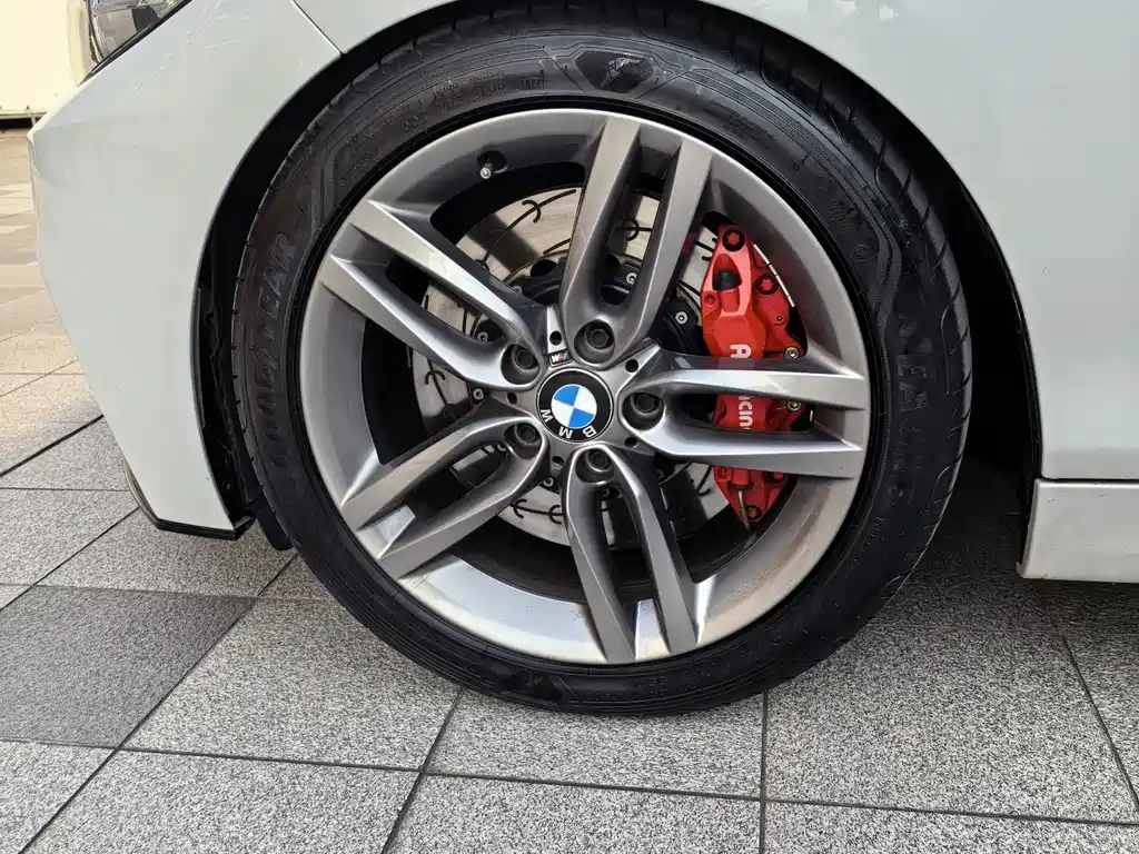 BMW 2 Series (Import) — миниатюра 8