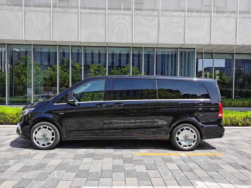 MERCEDES-BENZ V CLASS