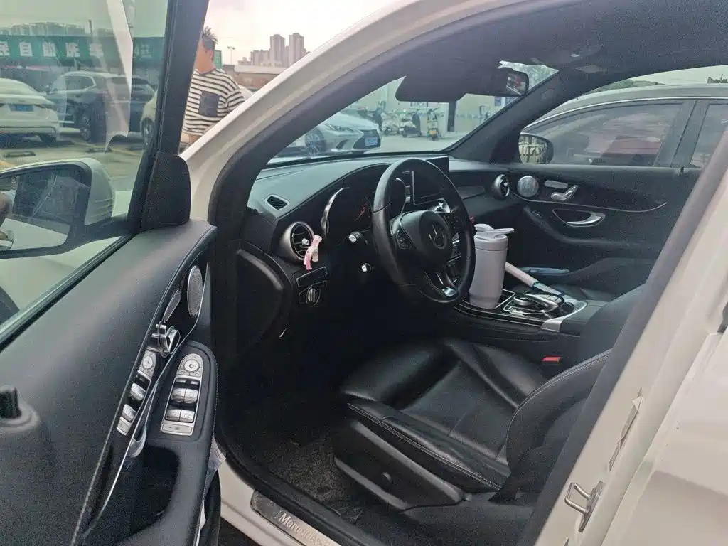 Mercedes-Benz GLC — миниатюра 12