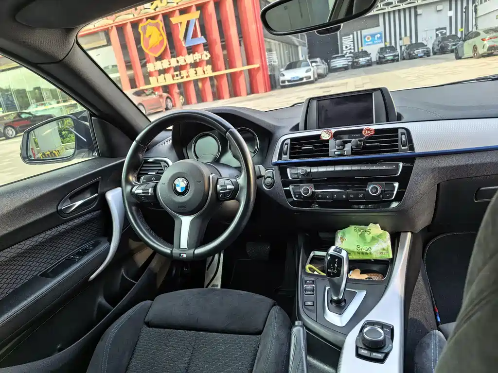 BMW 2 Series (Import) — миниатюра 6