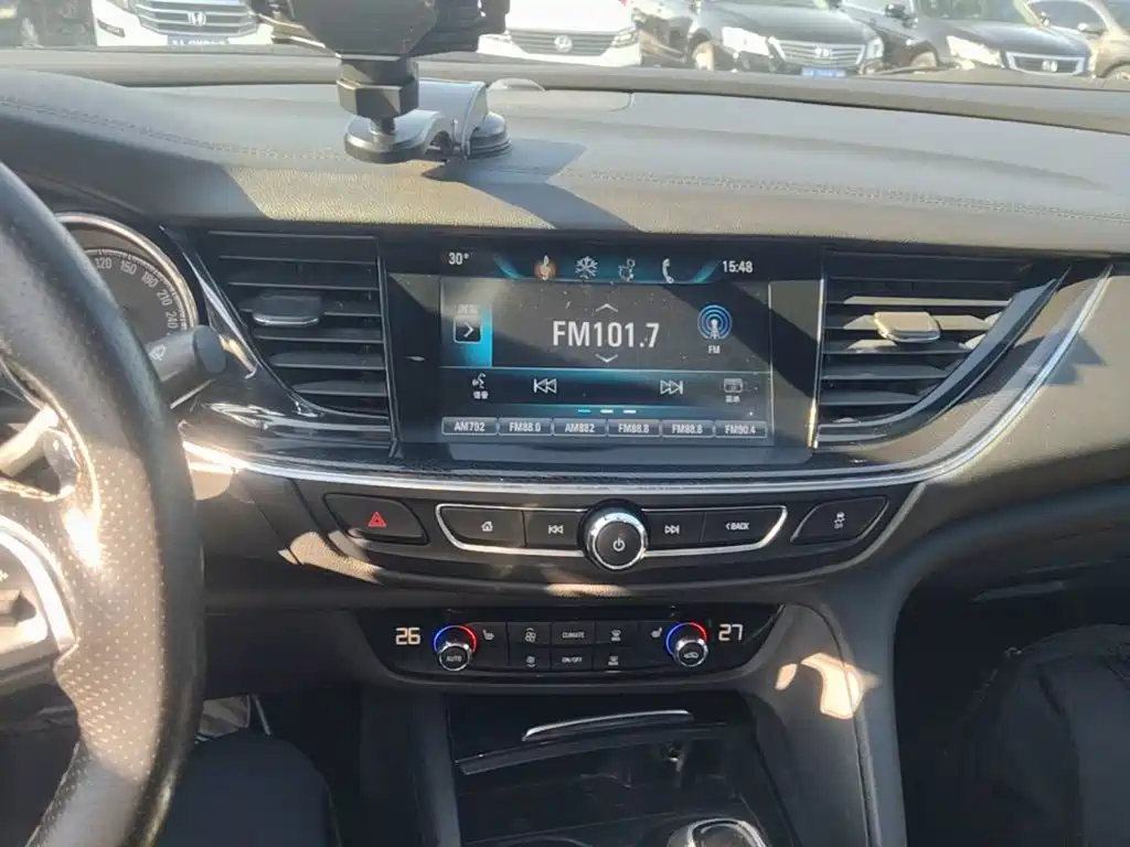 Buick Regal — миниатюра 13