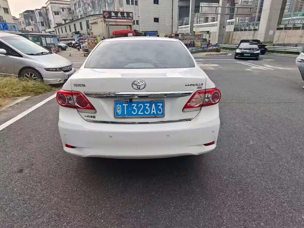 Toyota Corolla — миниатюра 5