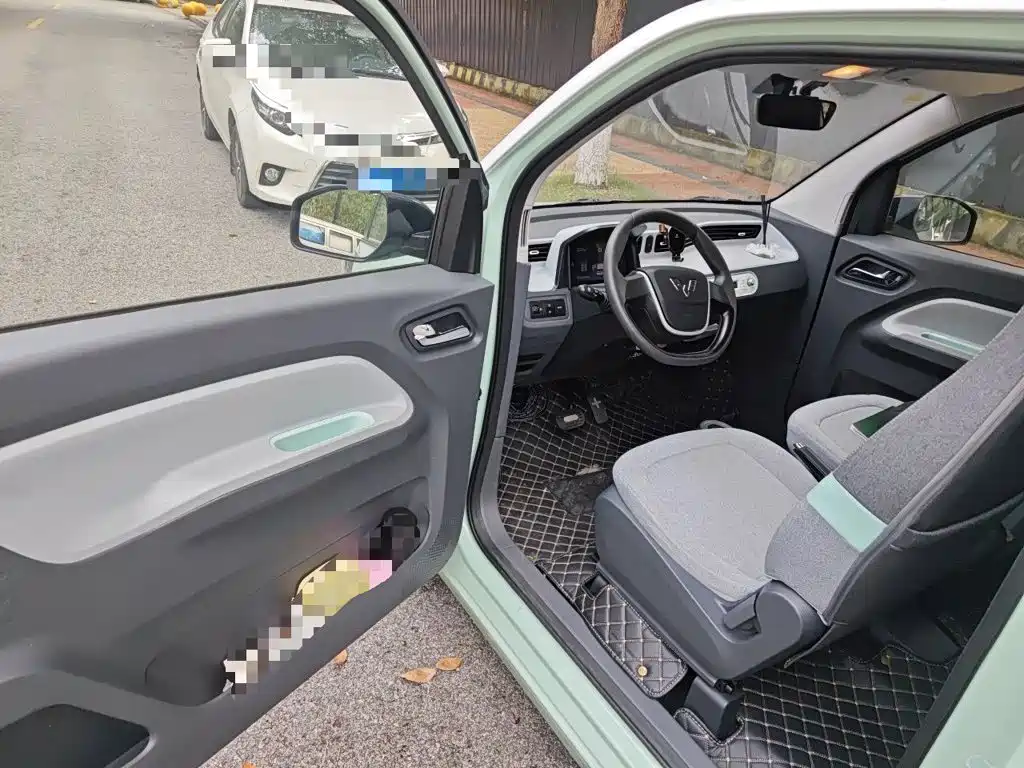 Wuling MINIEV — миниатюра 12