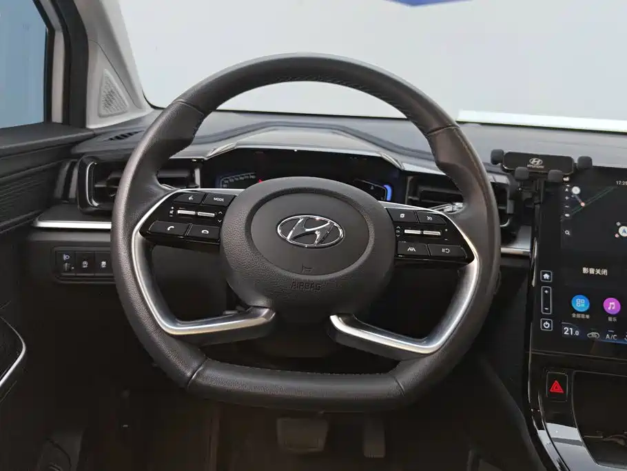 Hyundai Custo — миниатюра 15