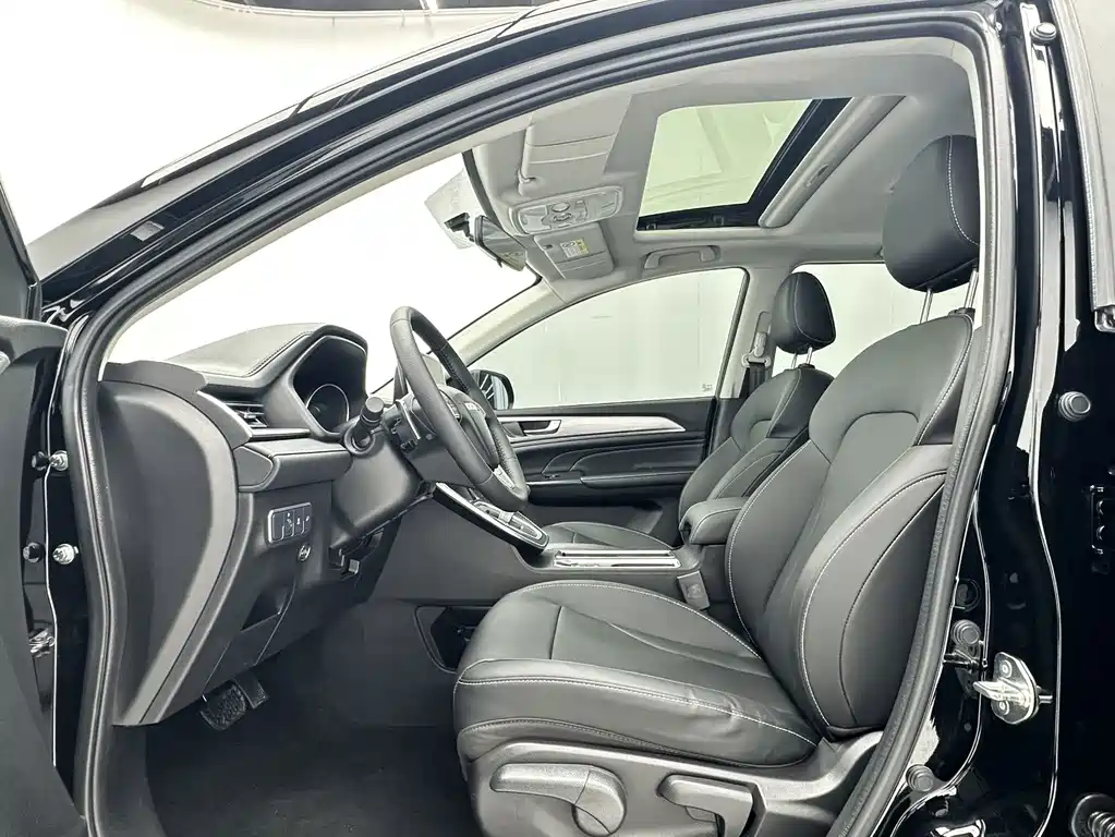 Haval M6 — миниатюра 4