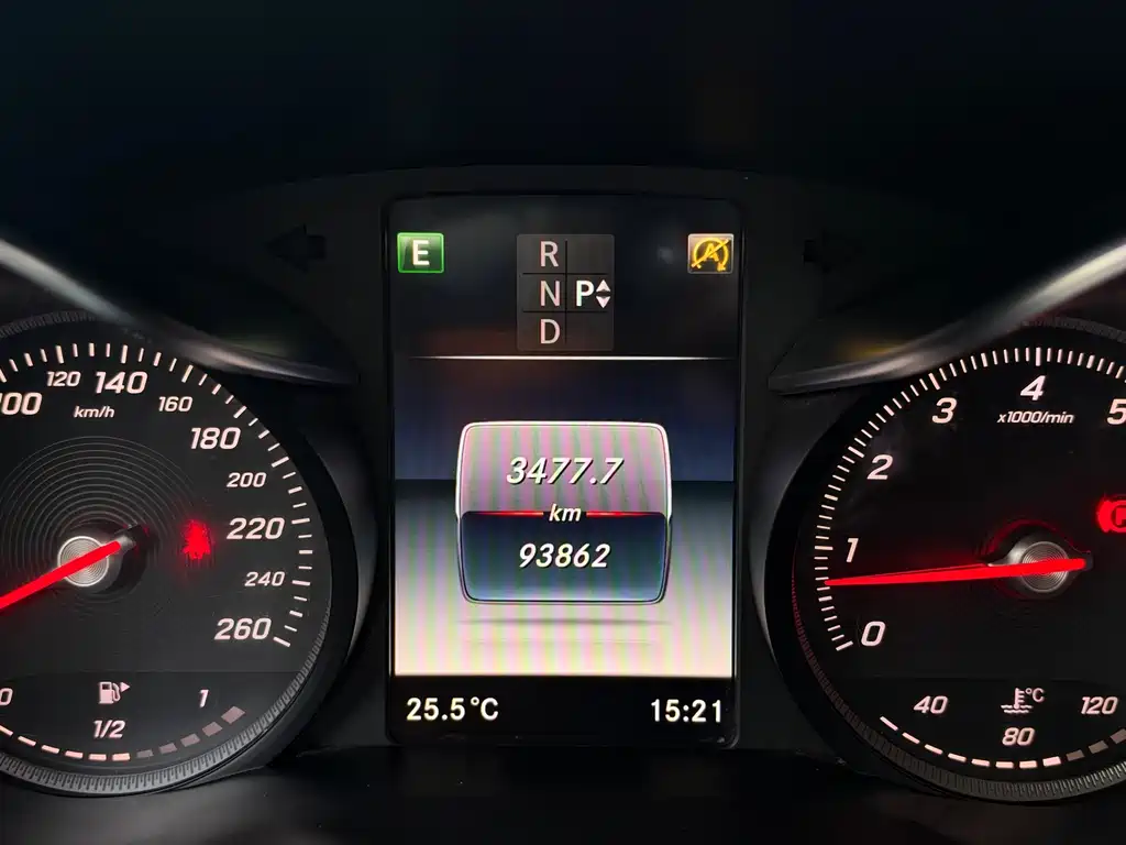Mercedes-Benz GLC — миниатюра 17