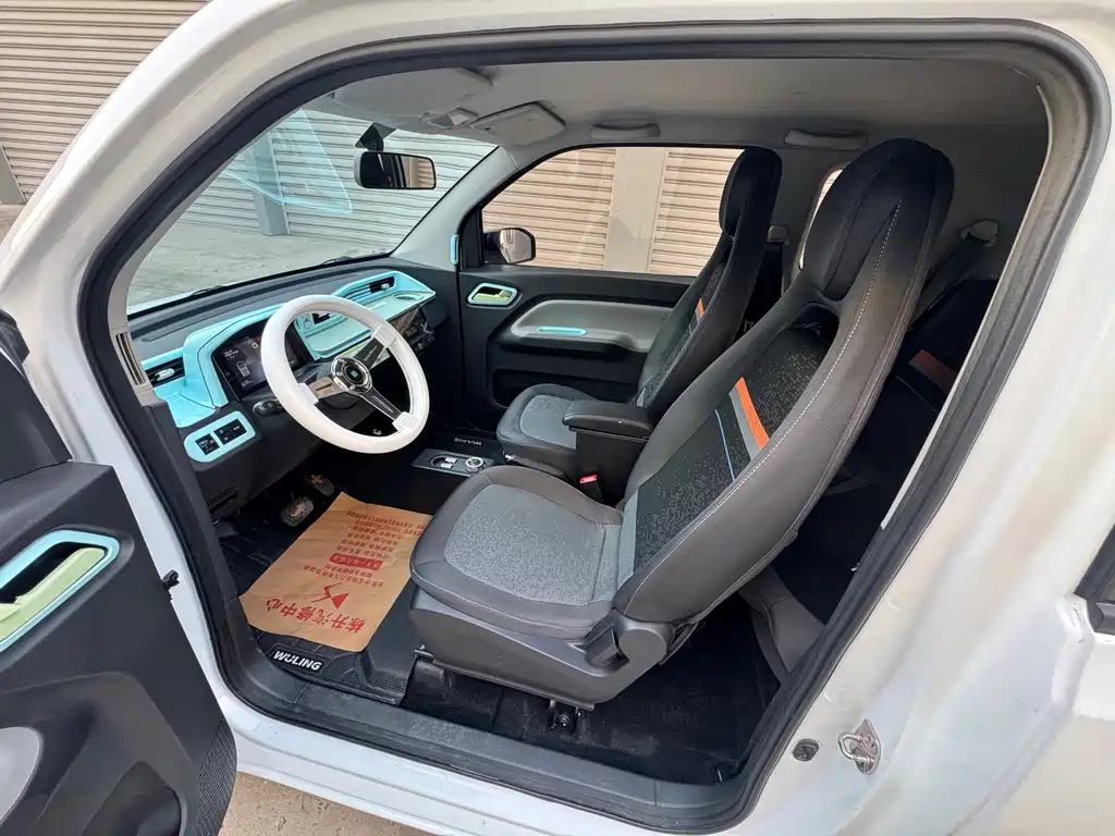 Wuling MINIEV — миниатюра 7