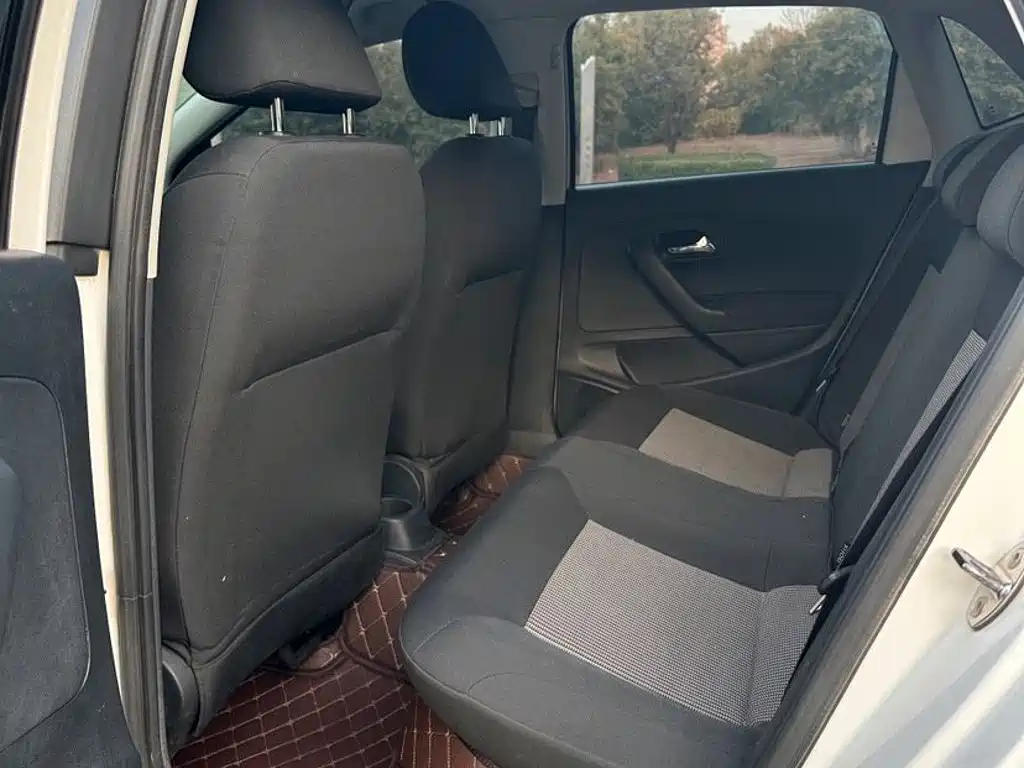 Volkswagen Polo — миниатюра 7