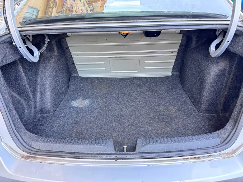 Volkswagen Santana — миниатюра 15