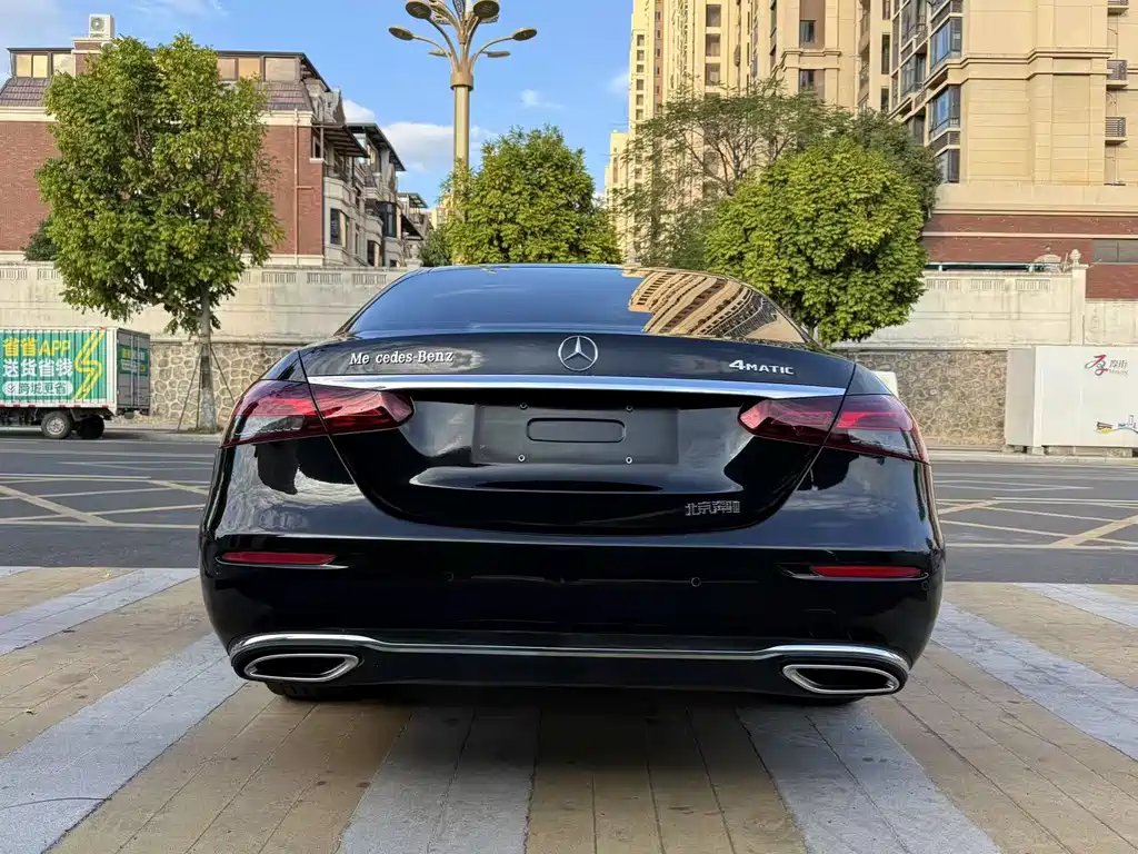 MERCEDES-BENZ E CLASS